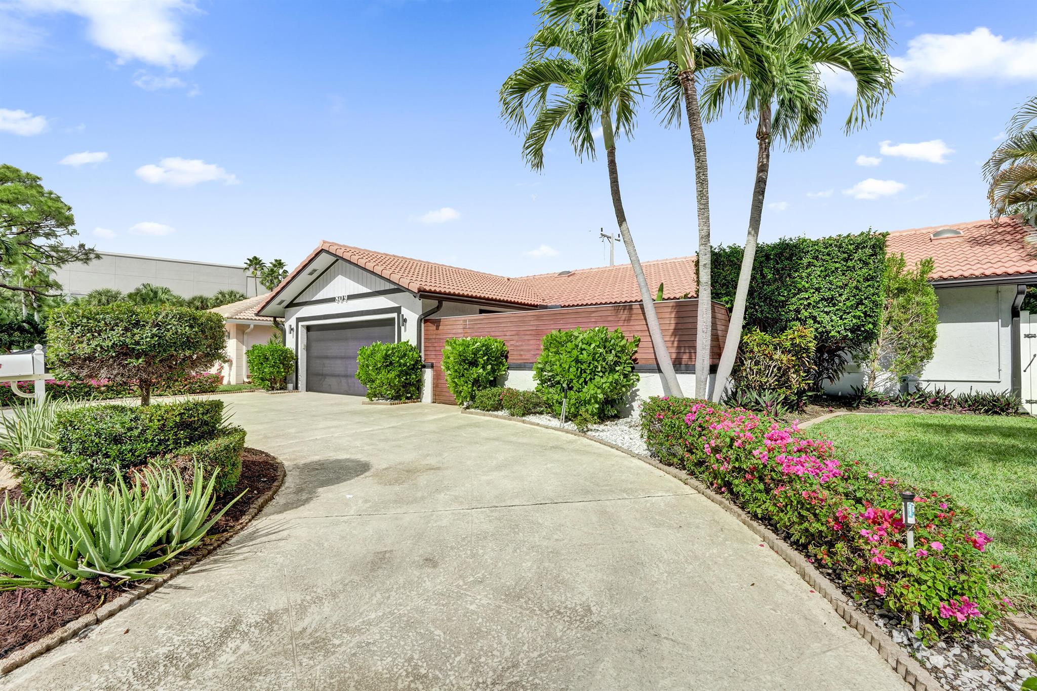 DEERFIELD RIDGE SEC 1 - Residential