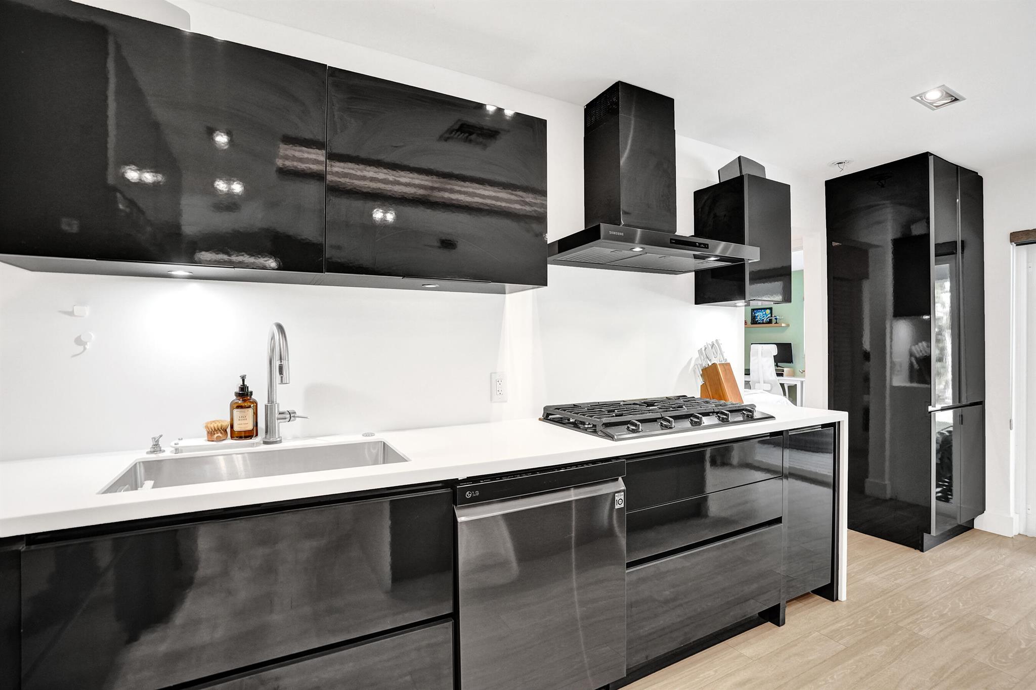 DEERFIELD RIDGE SEC 1 - Residential