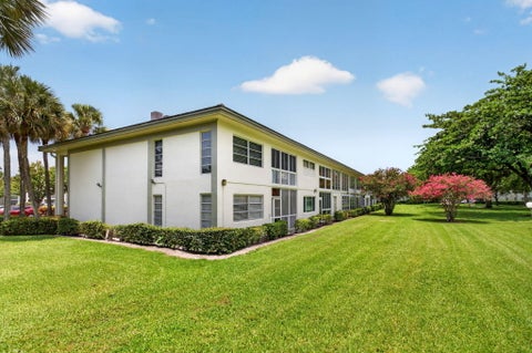 Tiny photo for 1211 Bahama Bend #F2, Coconut Creek, FL 33066 (MLS # B26045122)