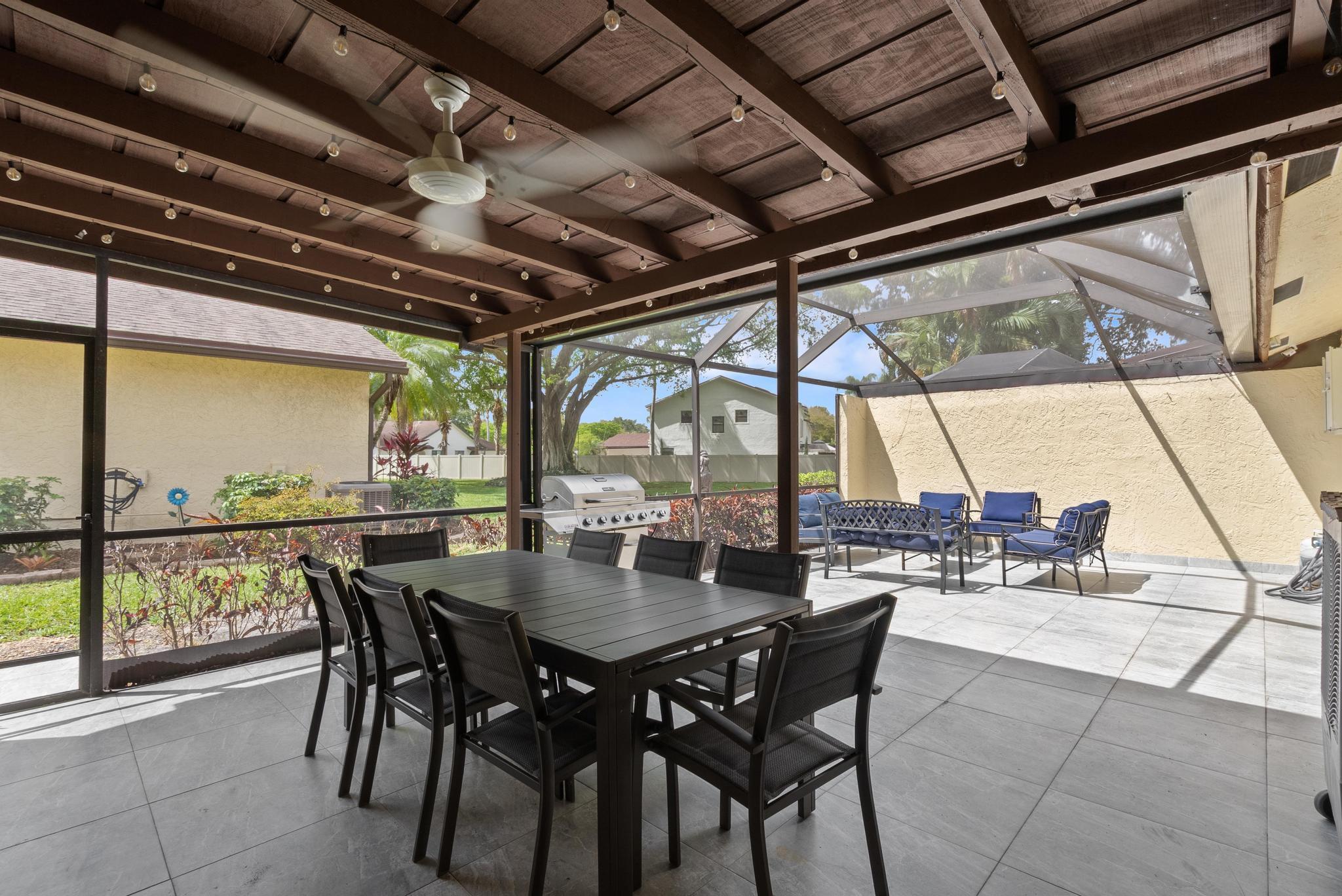 LAKES OF BOCA BARWOOD 1 - Residential