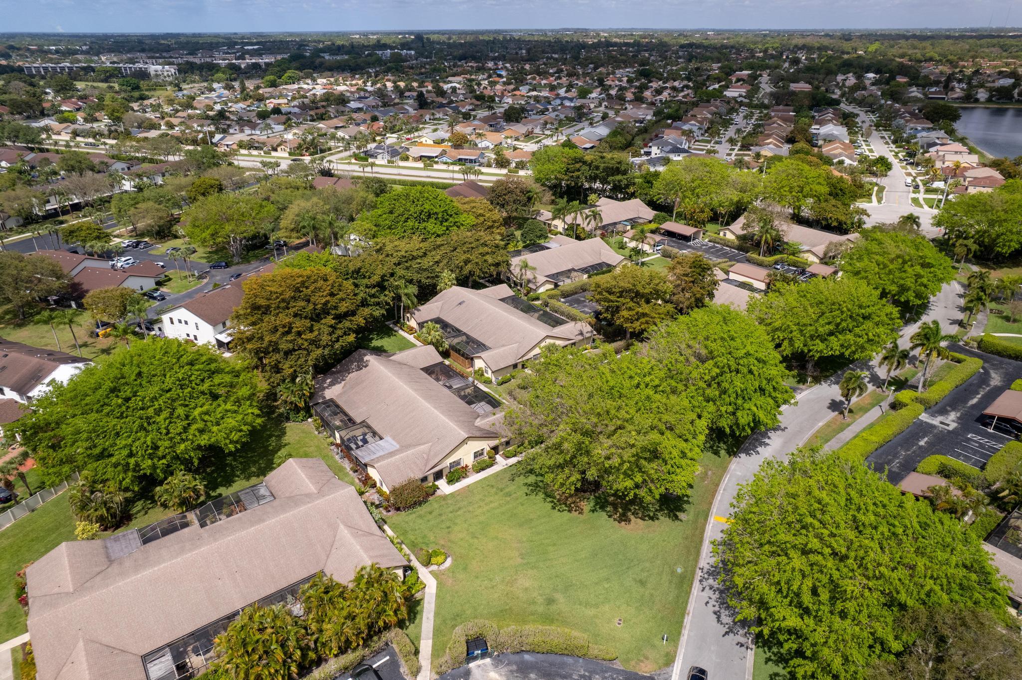 LAKES OF BOCA BARWOOD 1 - Residential