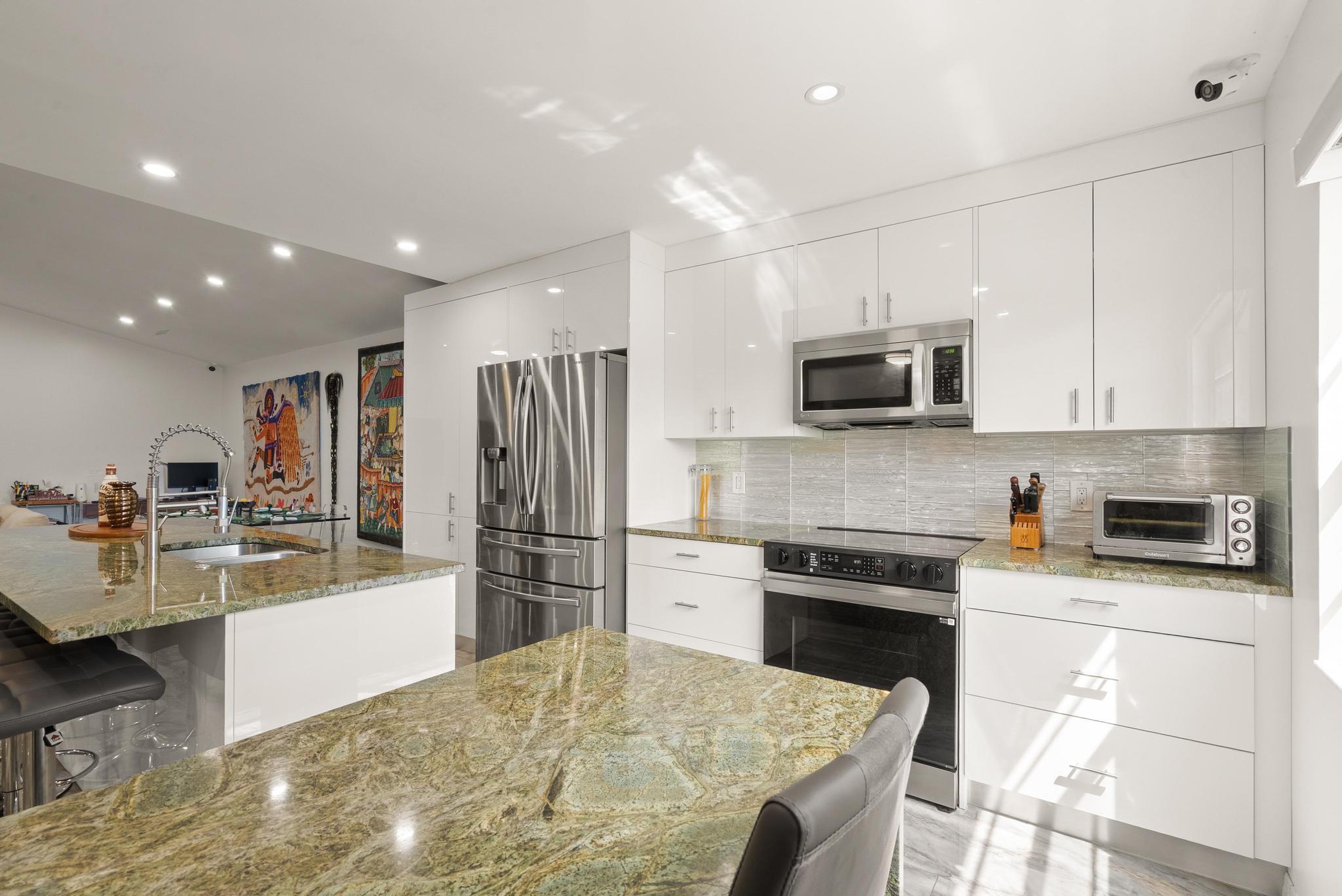 LAKES OF BOCA BARWOOD 1 - Residential