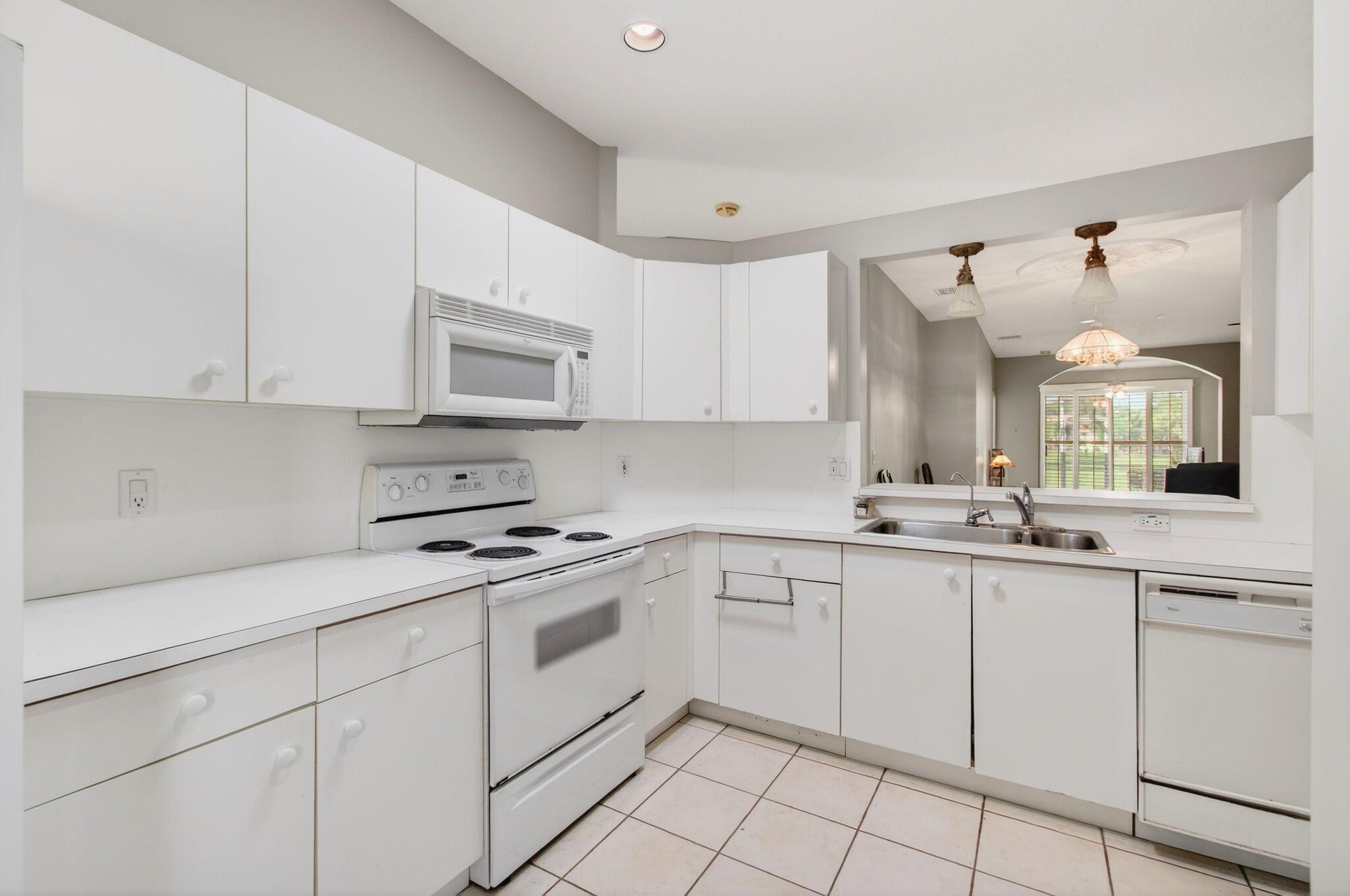 MAJESTIC ISLES - Residential