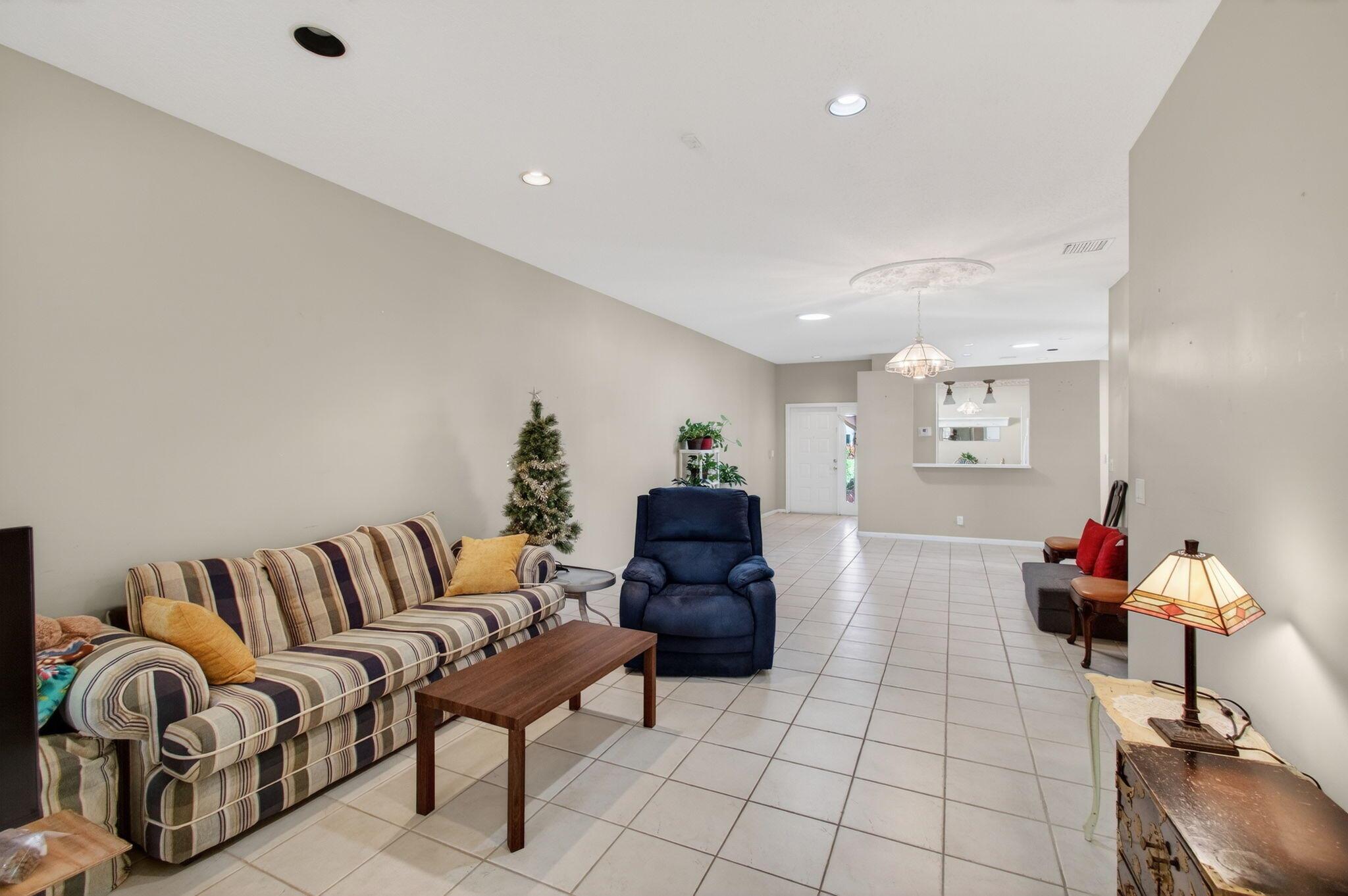 MAJESTIC ISLES - Residential