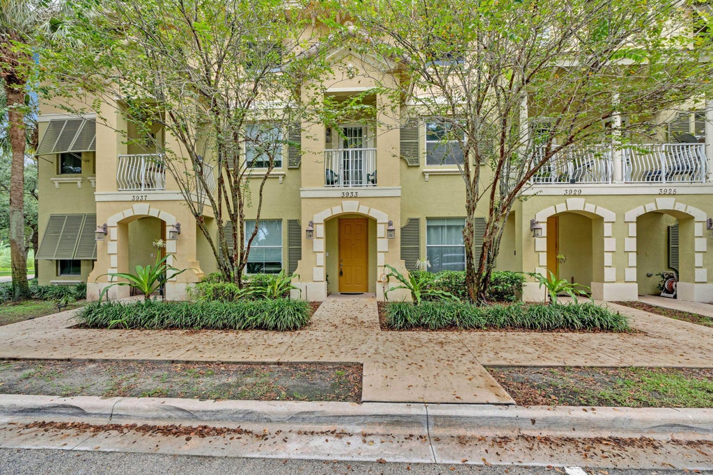 Photo of 3933 MONARCH Lane, Coconut Creek, FL 33073 (MLS # B26074686)