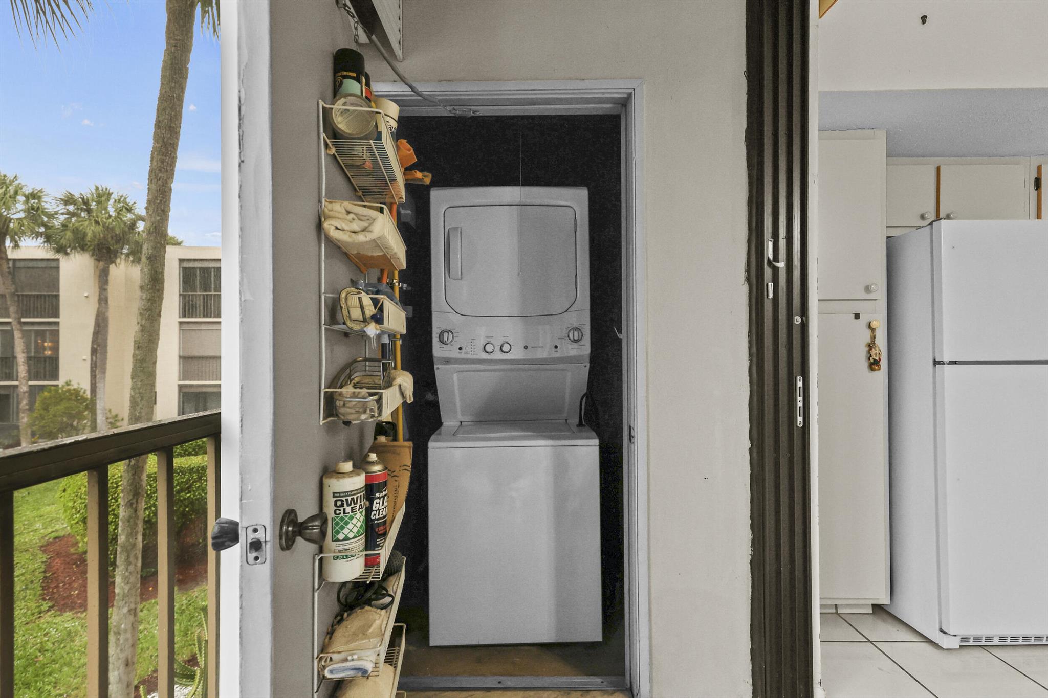 COCONUT PALM CONDO - Residential