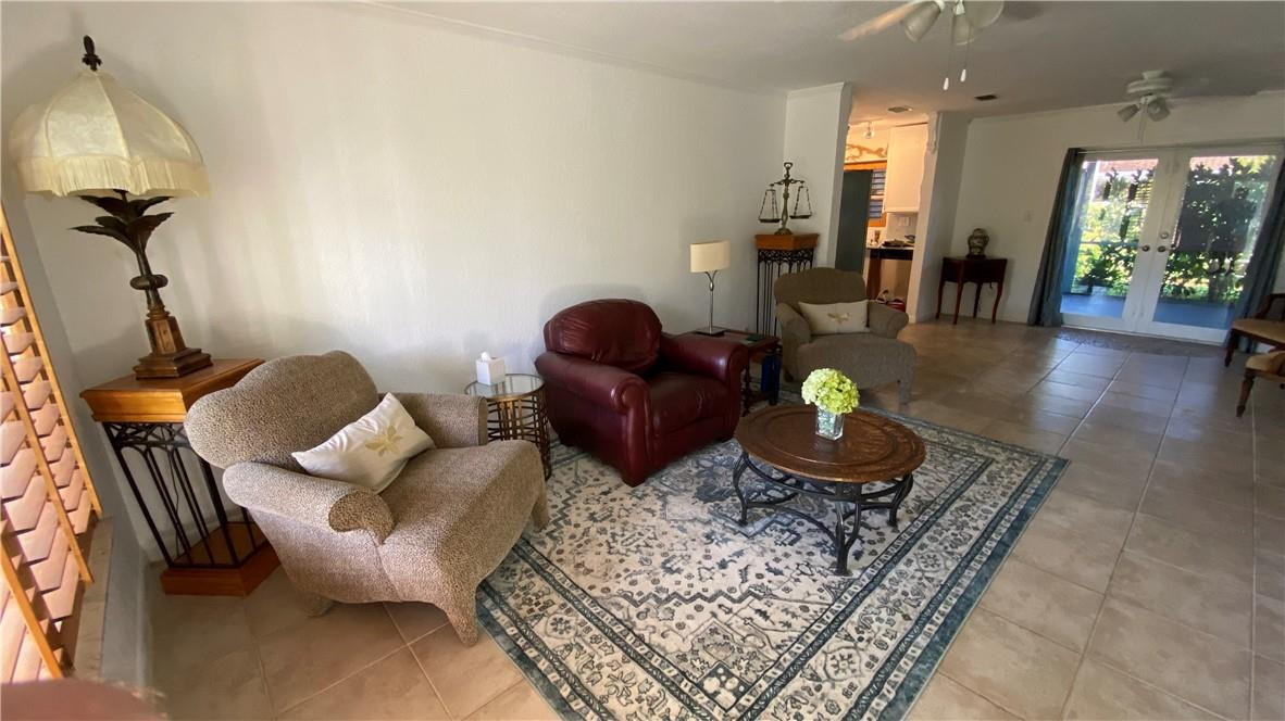 Tropic Palms 02 - Residential