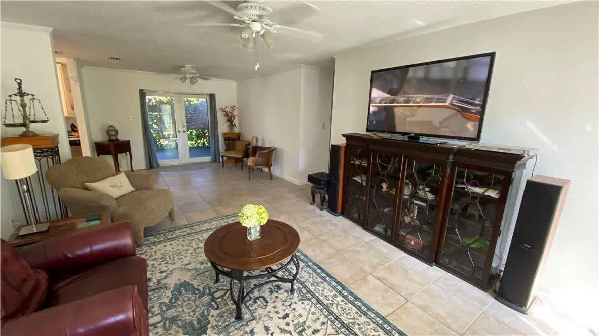 Tropic Palms 02 - Residential