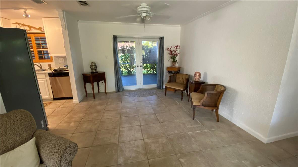 Tropic Palms 02 - Residential
