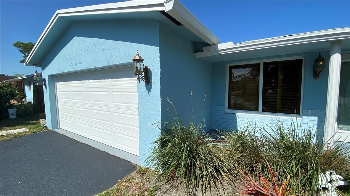 Tropic Palms 02 - Residential