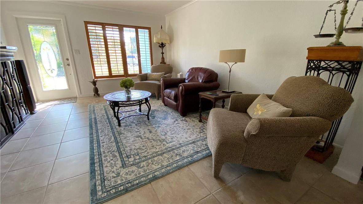 Tropic Palms 02 - Residential
