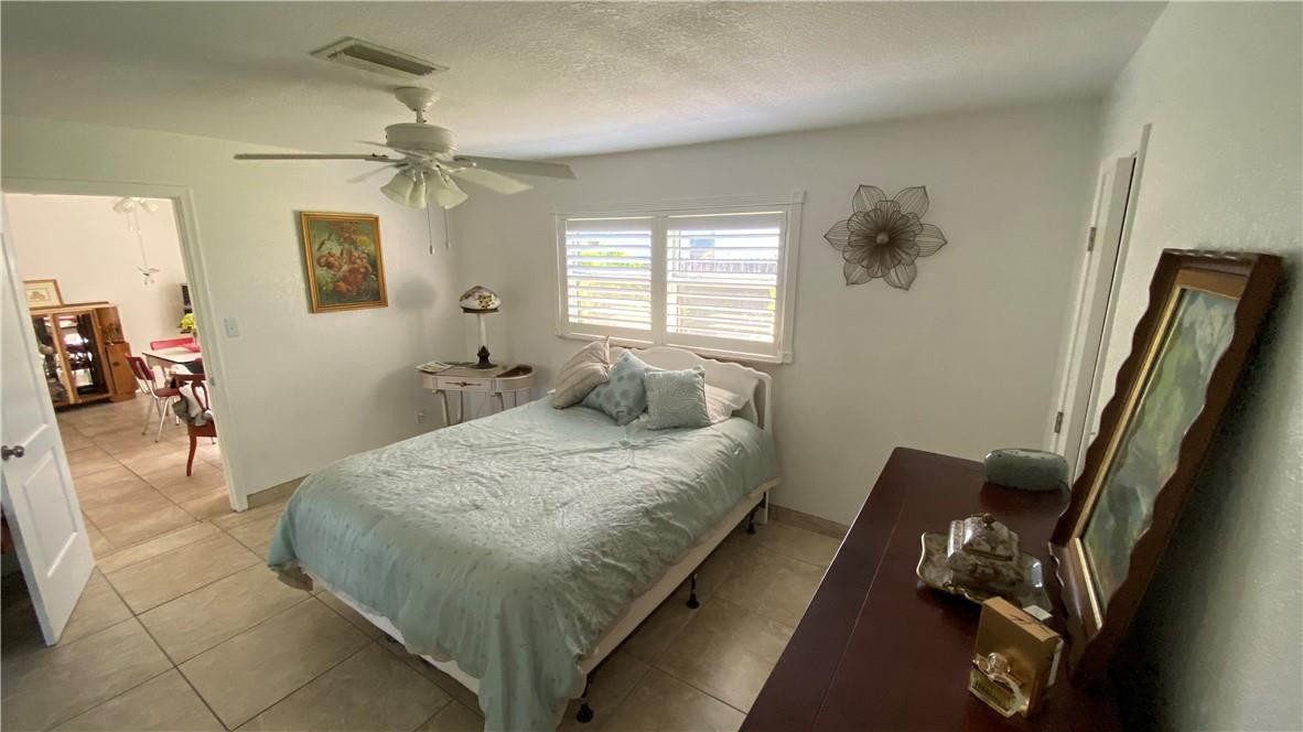 Tropic Palms 02 - Residential