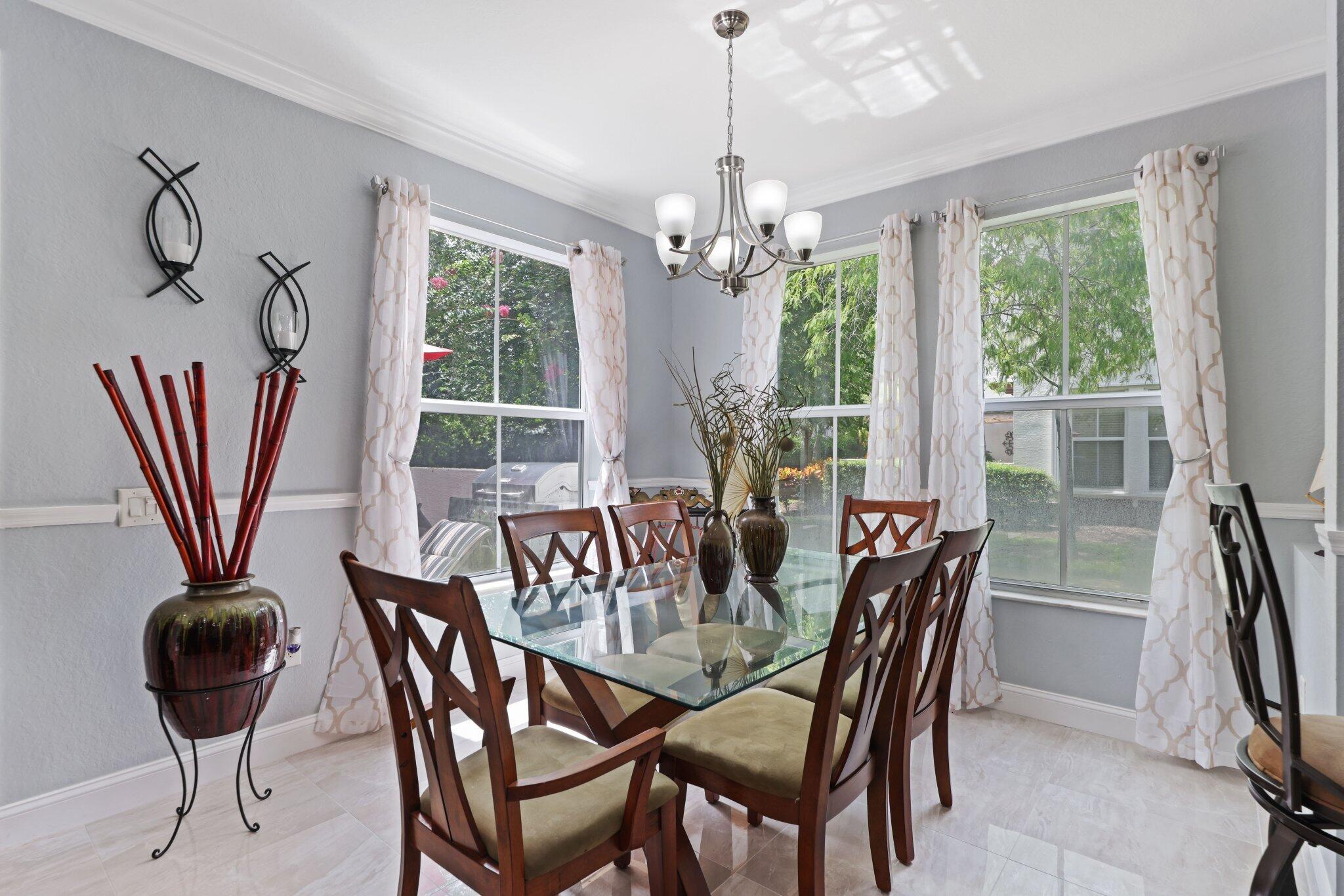 PALOMA LAKES CONDOMINIUM - Residential