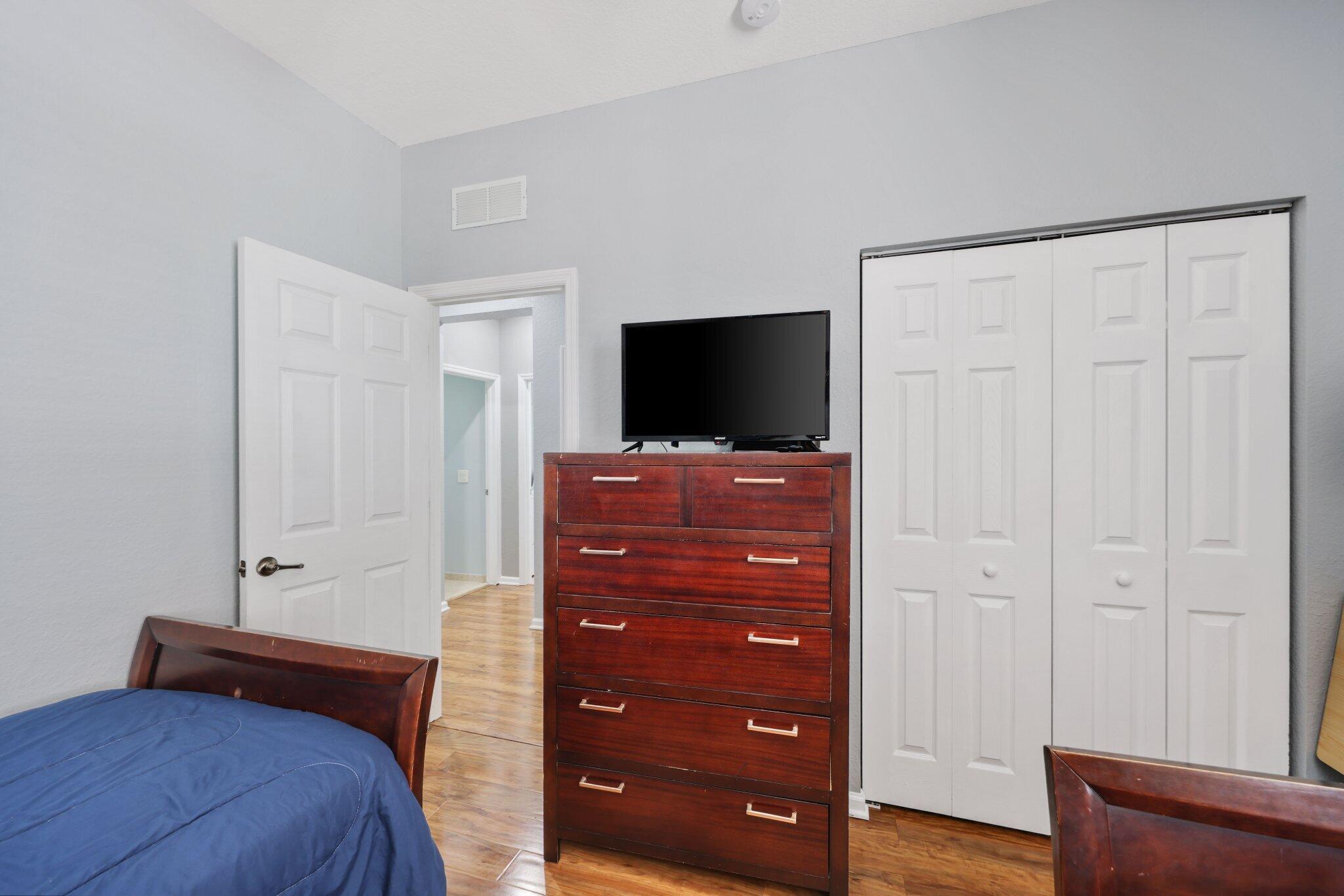 PALOMA LAKES CONDOMINIUM - Residential