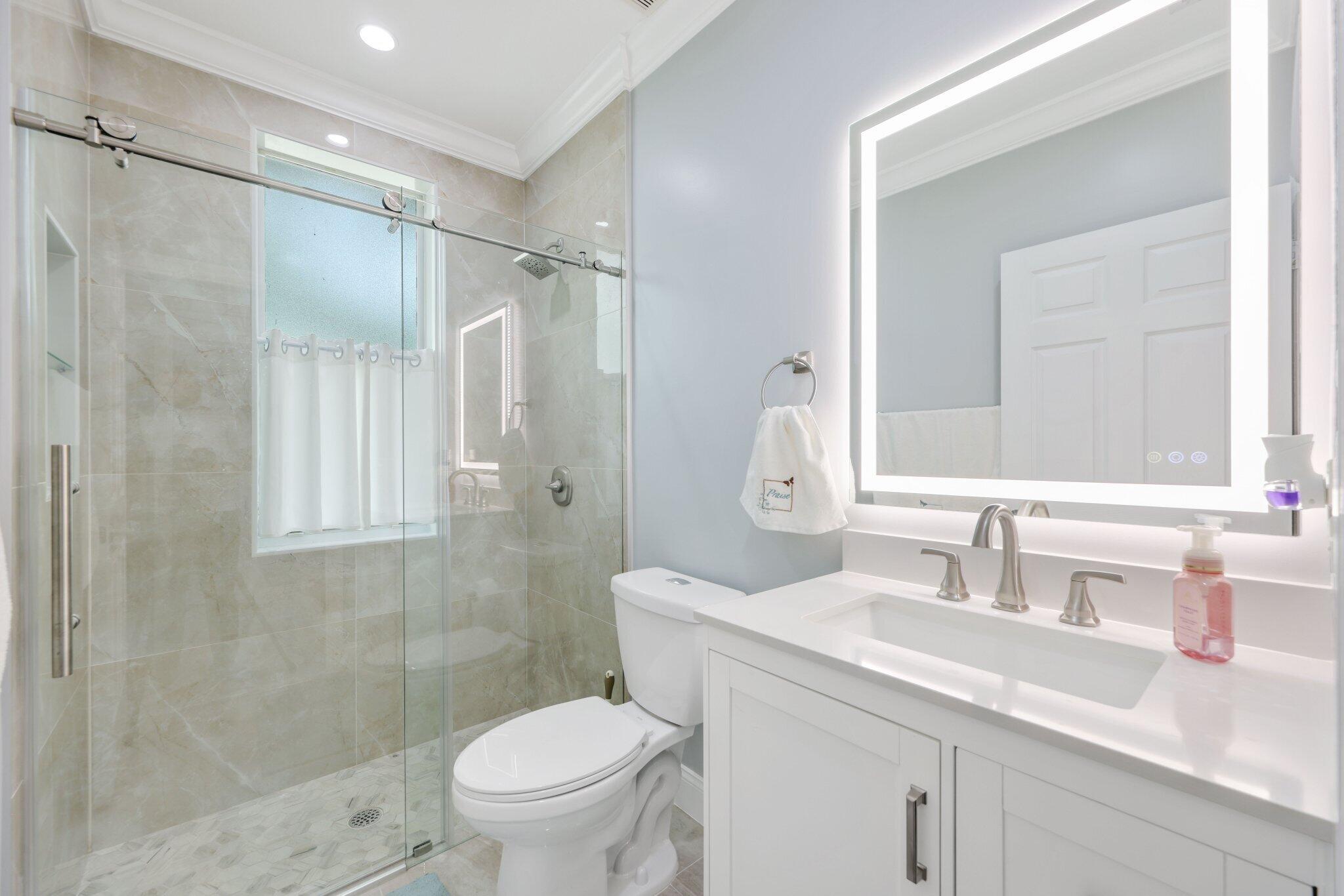 PALOMA LAKES CONDOMINIUM - Residential