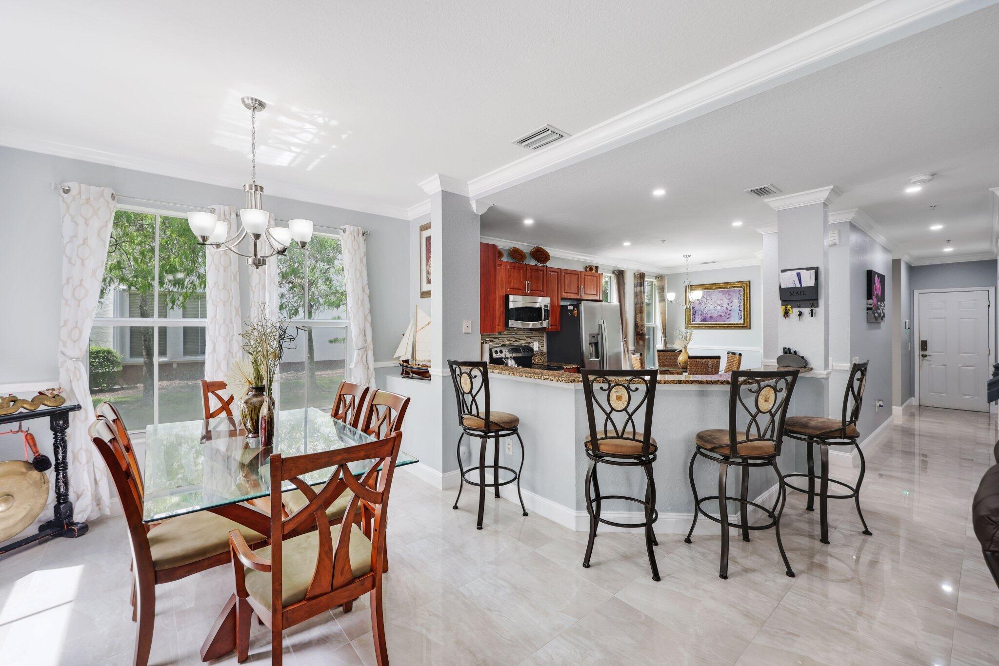 PALOMA LAKES CONDOMINIUM - Residential