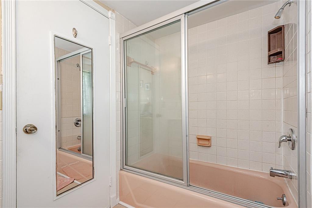 Mary-Knoll 39-48 B - Residential