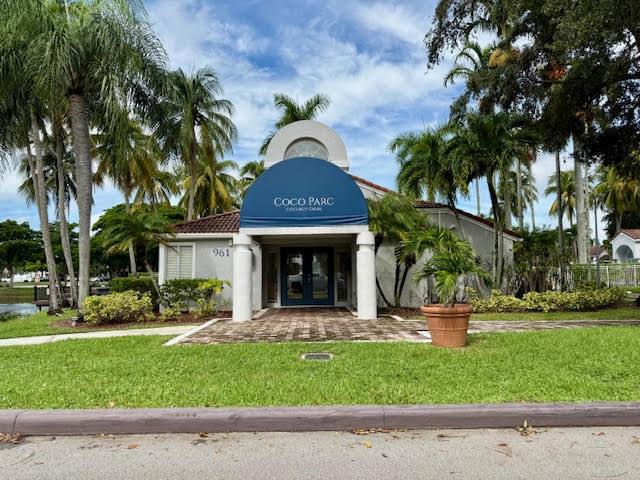 COCO PARC CONDO - Residential Lease