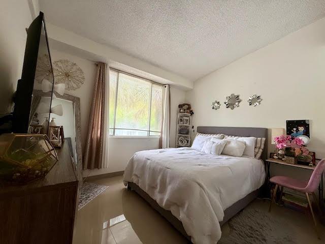 COCO PARC CONDO - Residential Lease