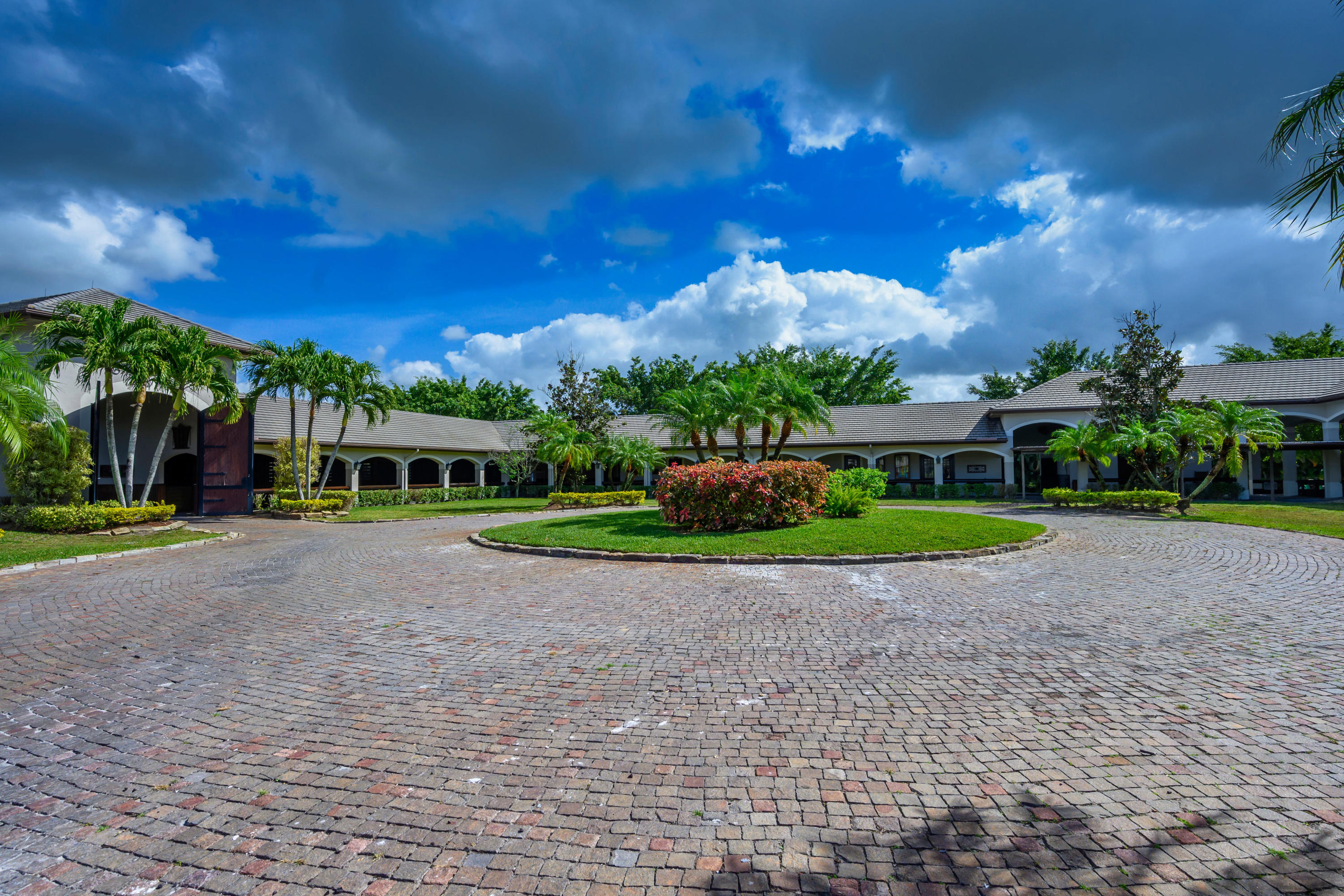 Oak Estate Farms - Residential