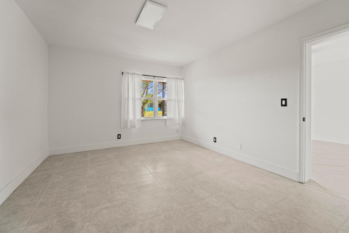 VILLAGE GREEN OF BOCA RATON CONDO - Residential