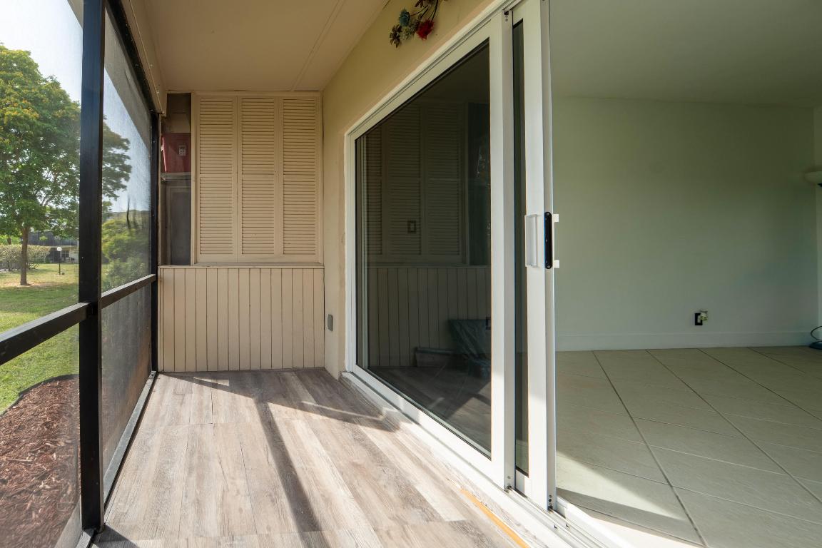 VILLAGE GREEN OF BOCA RATON CONDO - Residential