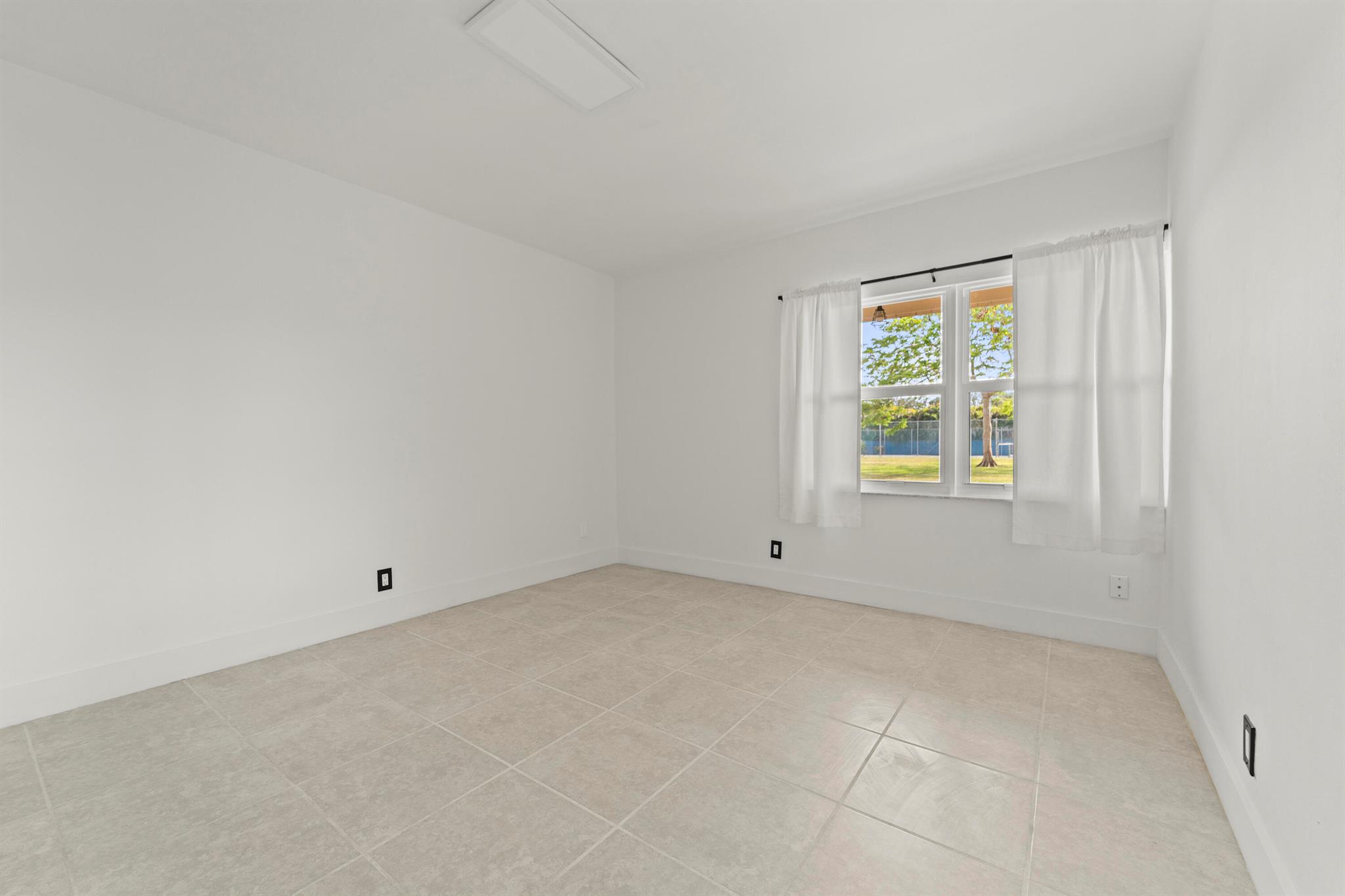 VILLAGE GREEN OF BOCA RATON CONDO - Residential