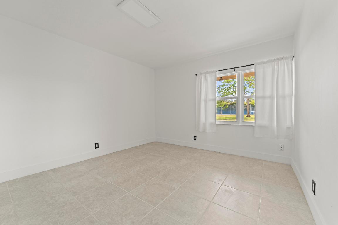 VILLAGE GREEN OF BOCA RATON CONDO - Residential