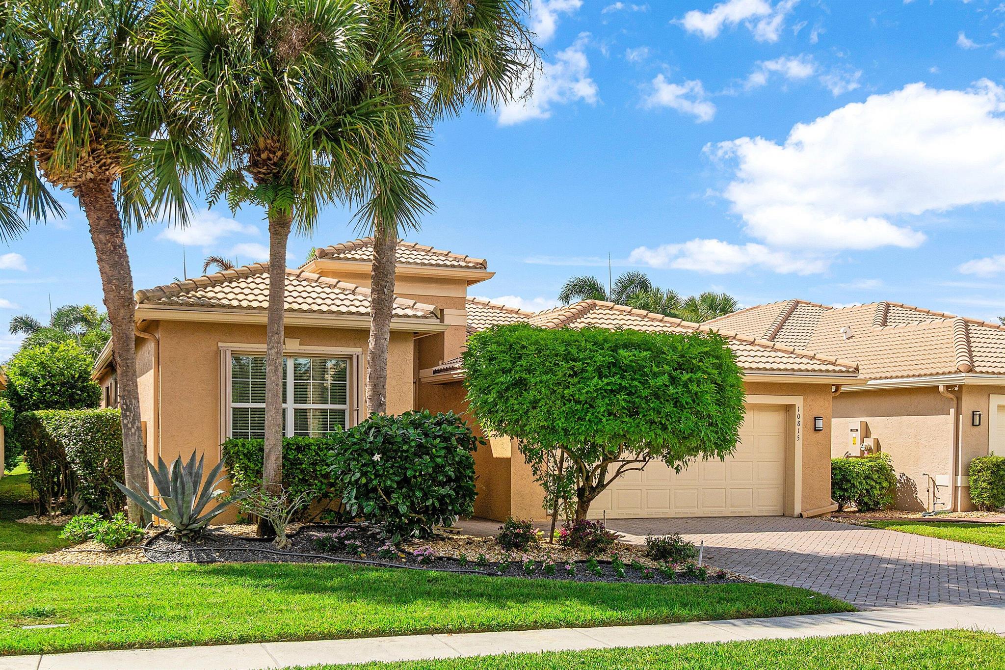 VALENCIA POINTE - Residential