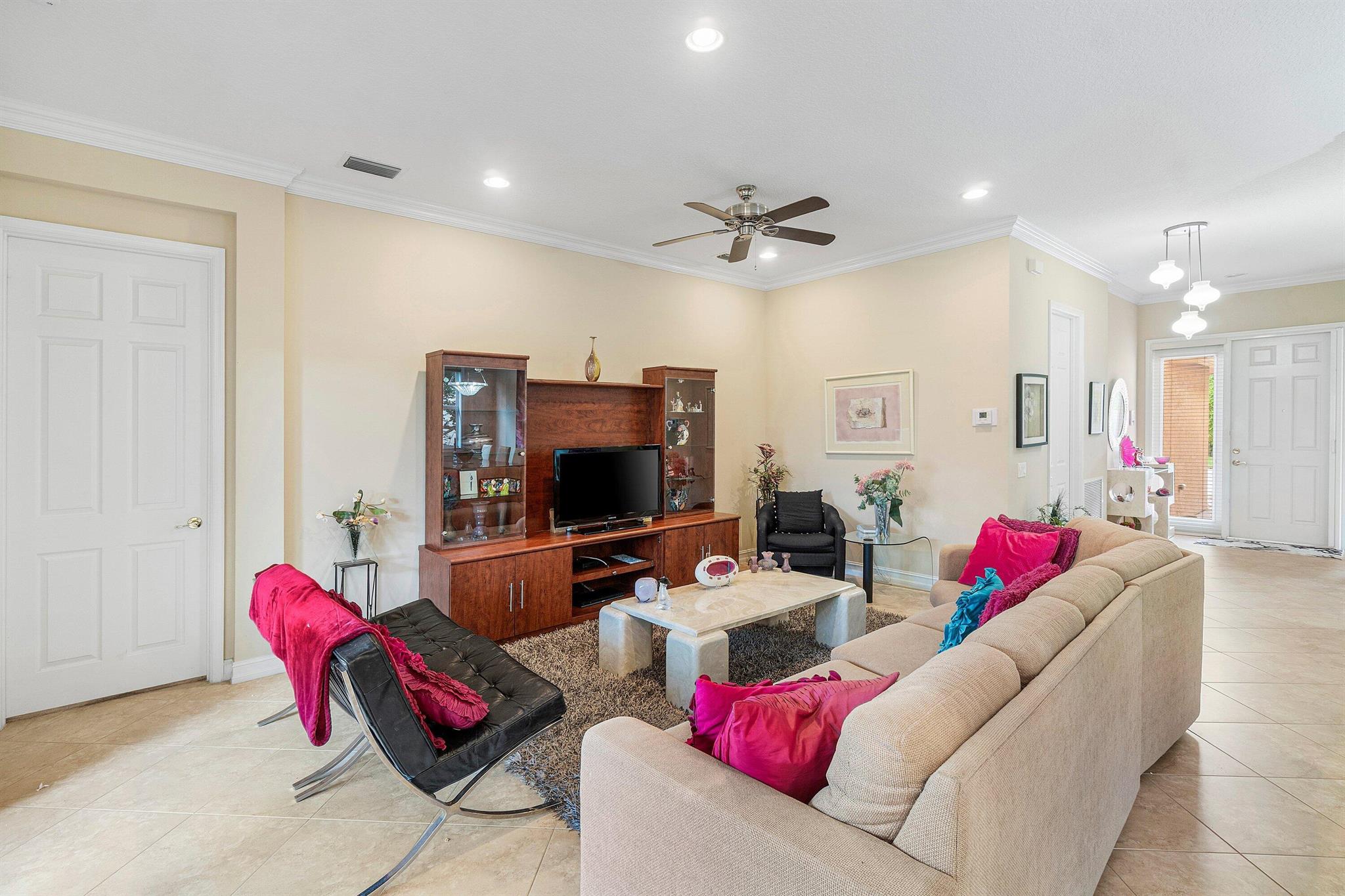 VALENCIA POINTE - Residential