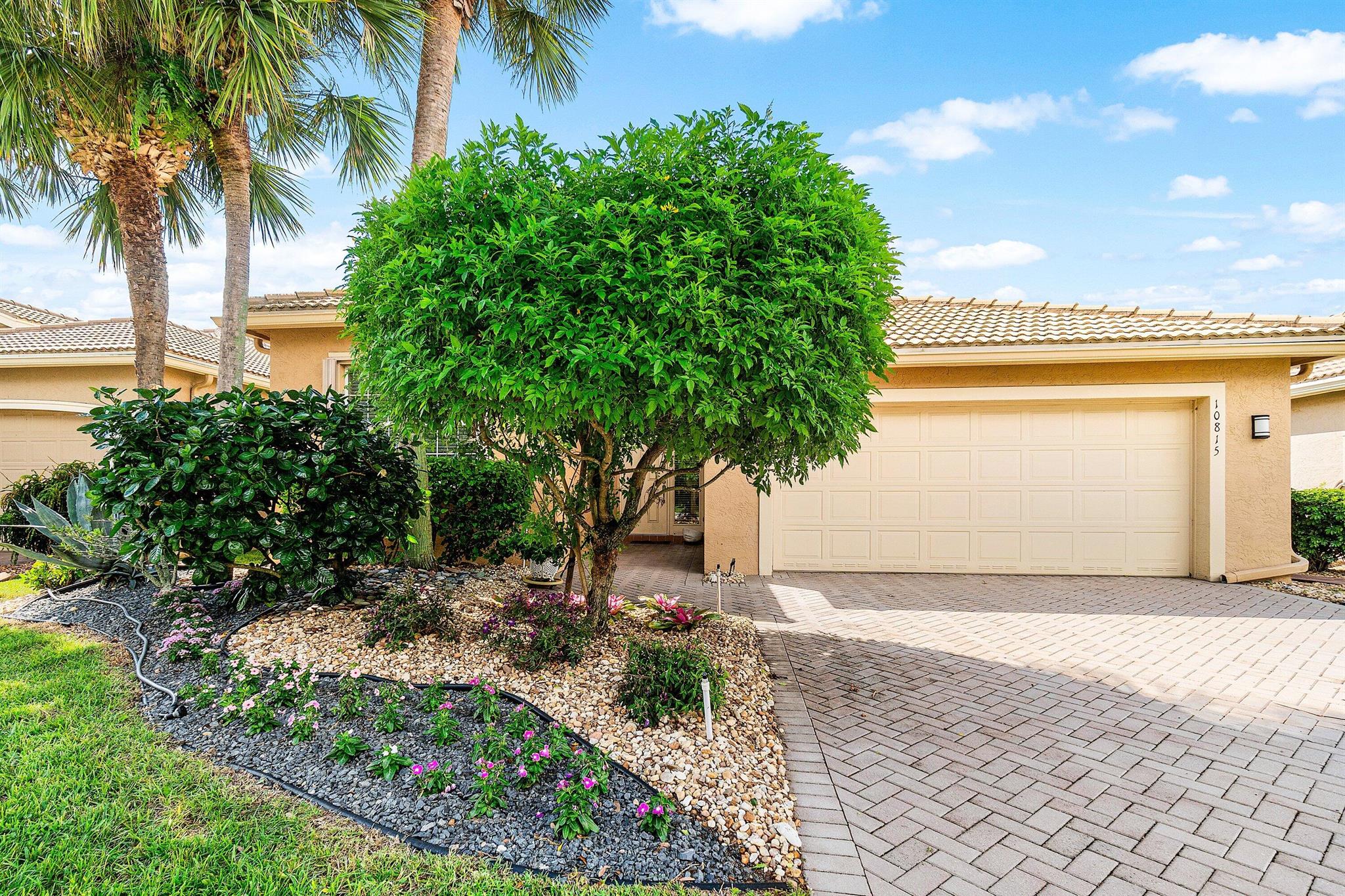 VALENCIA POINTE - Residential