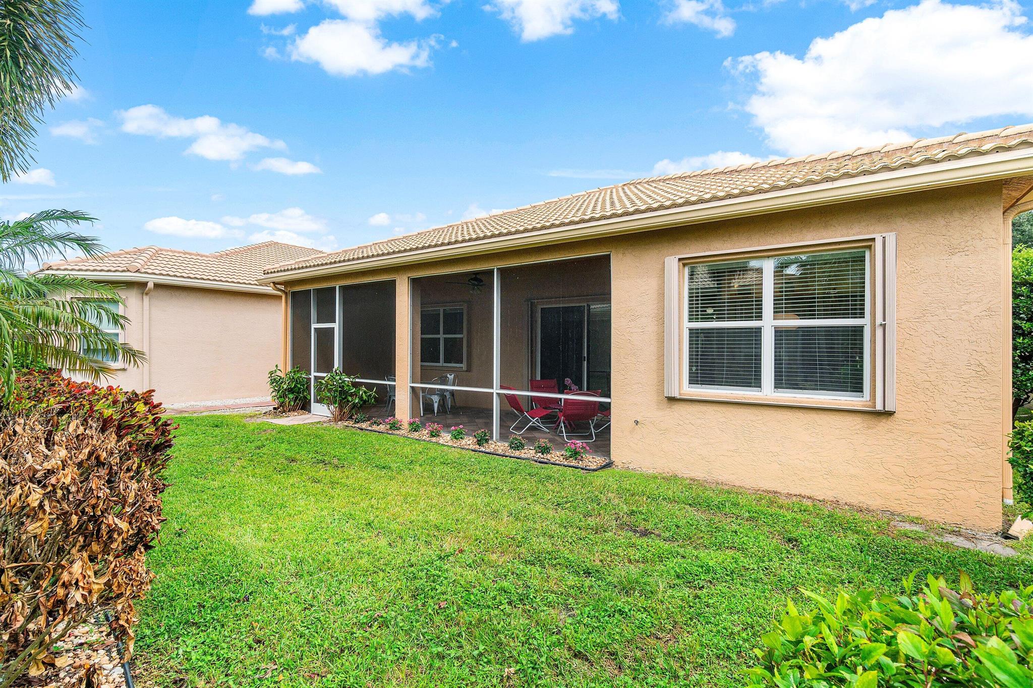 VALENCIA POINTE - Residential