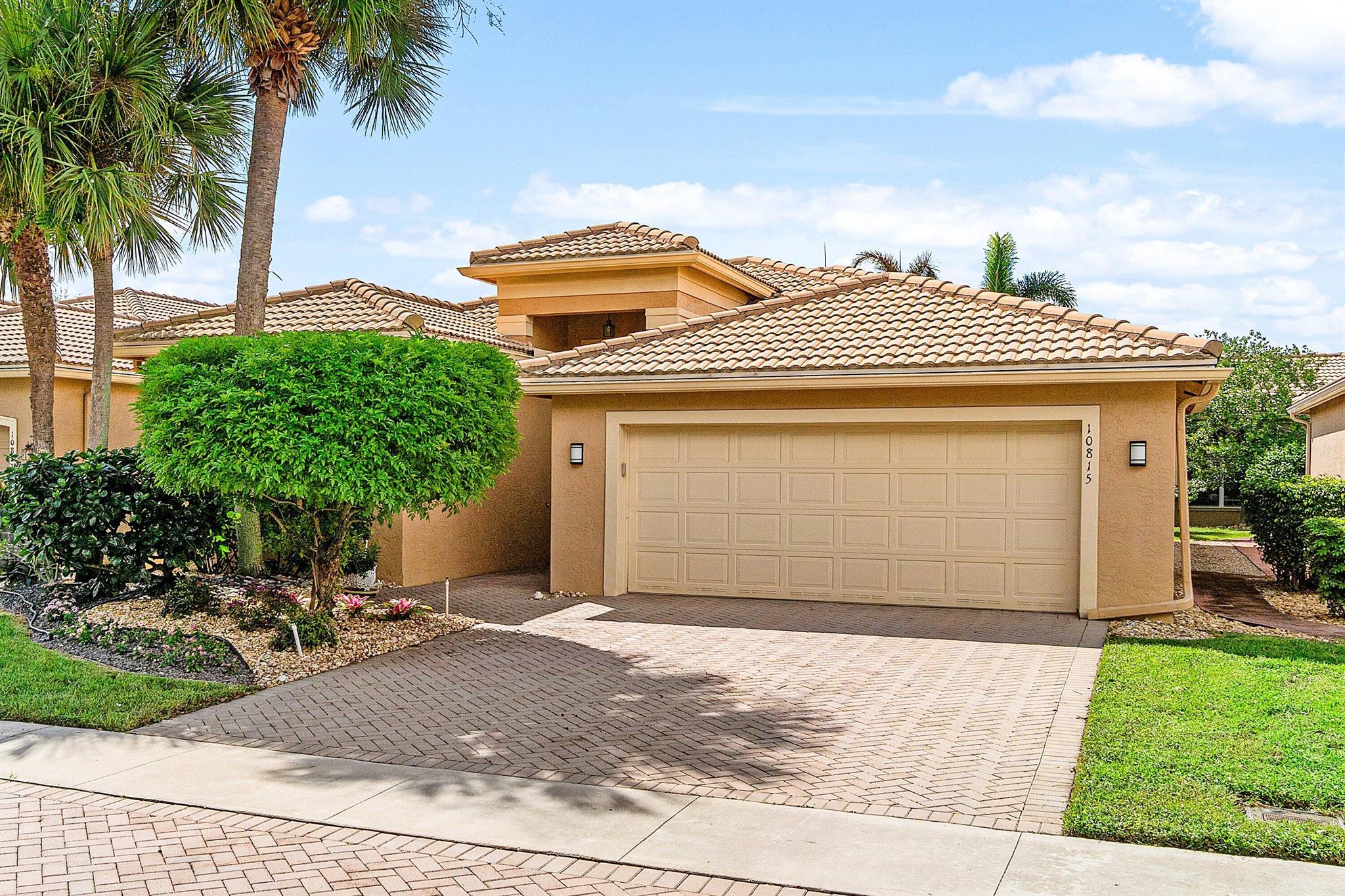 VALENCIA POINTE - Residential