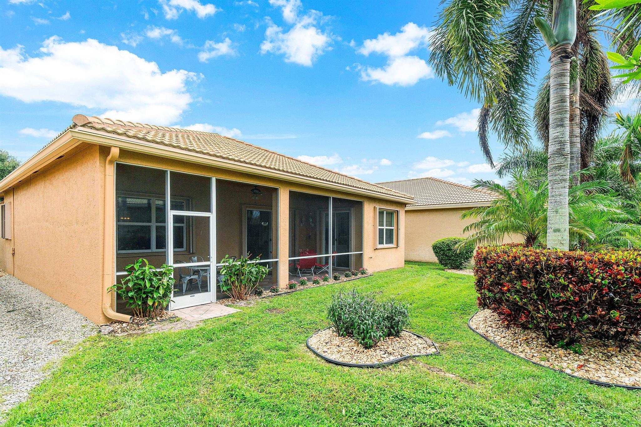 VALENCIA POINTE - Residential