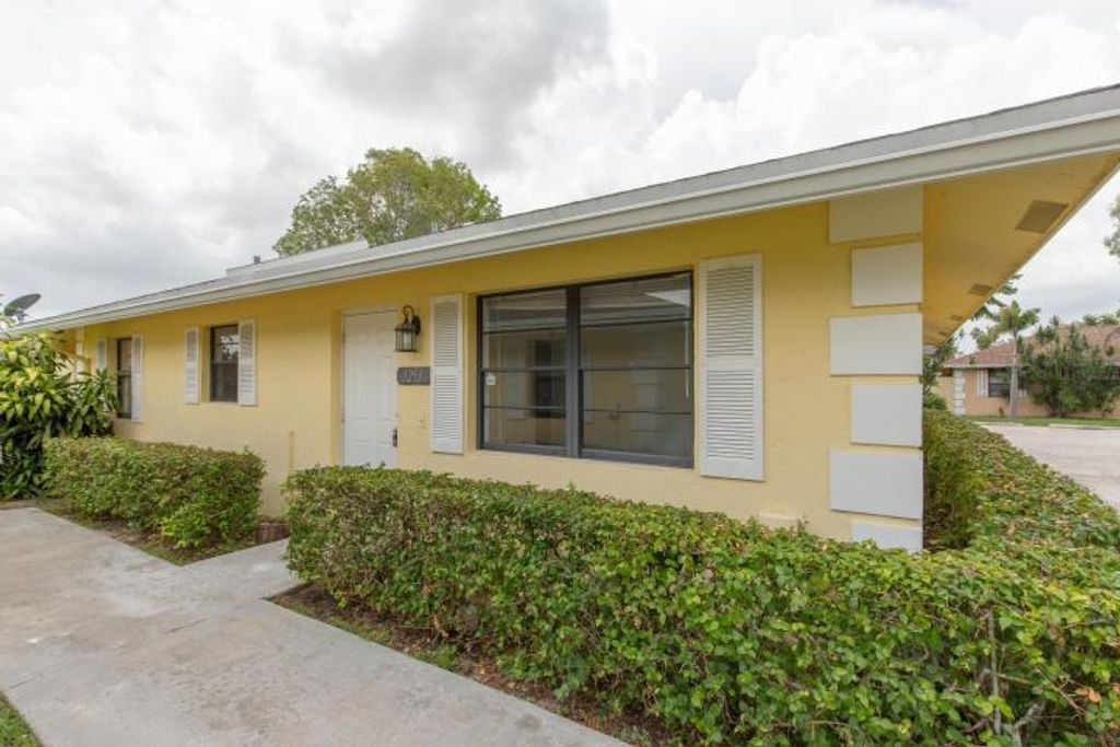 Photo of 1253 White Pine Drive, Wellington, FL 33414 (MLS # R10764617)