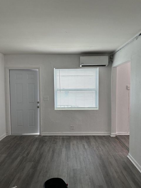 815 4th Street 3 West Palm Beach FL 33401