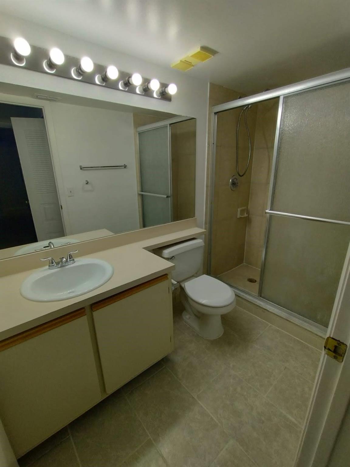 VISCONTI CONDO - Residential