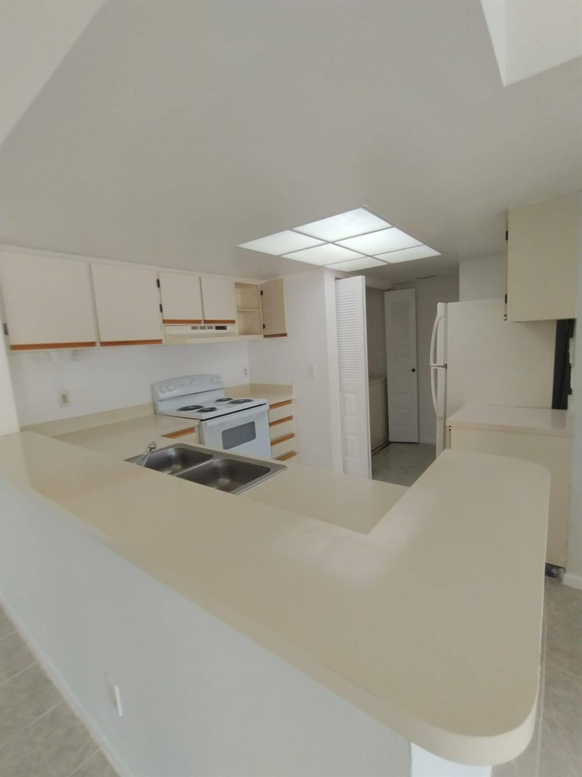VISCONTI CONDO - Residential
