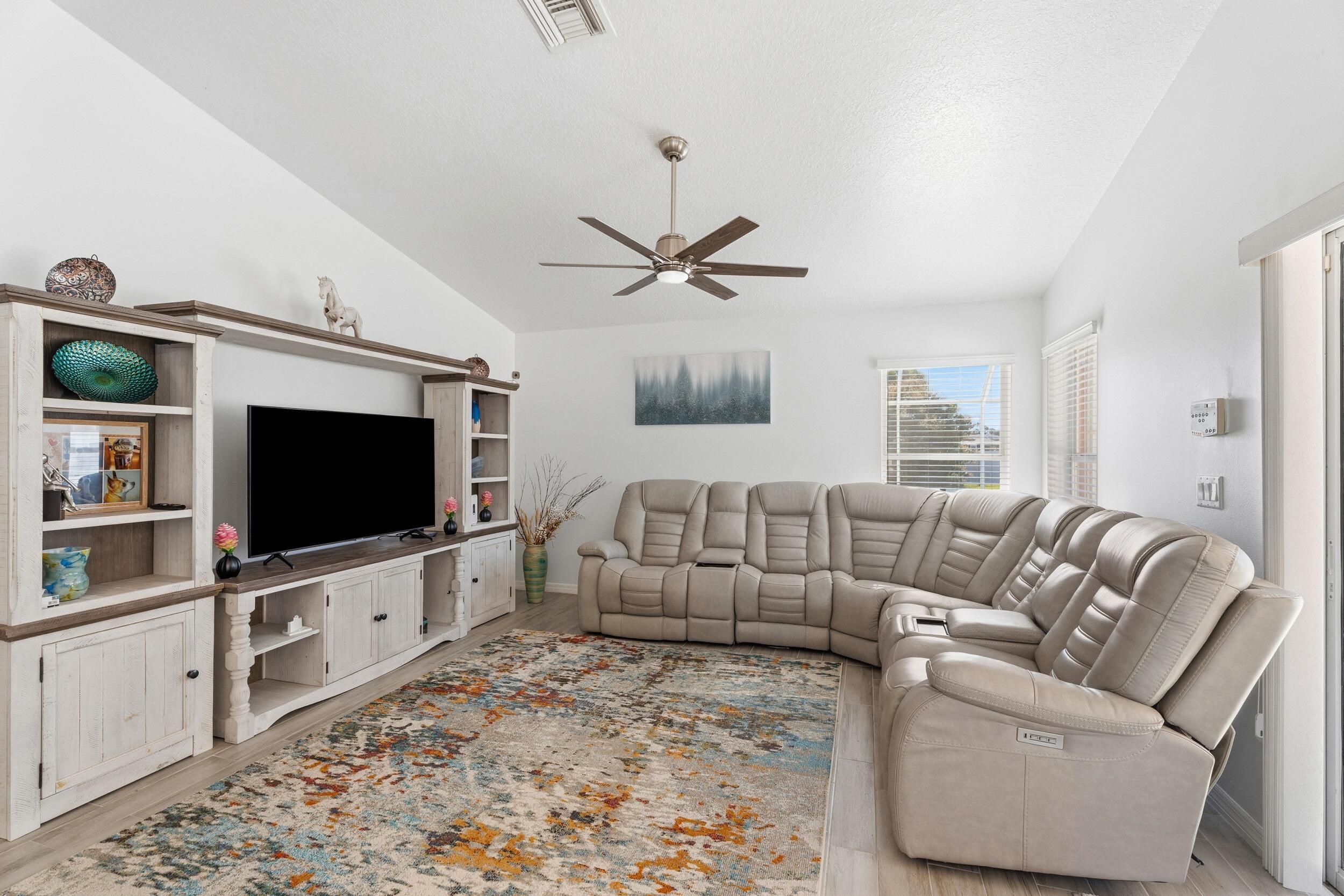 PORT ST LUCIE SECTION 44 - Residential