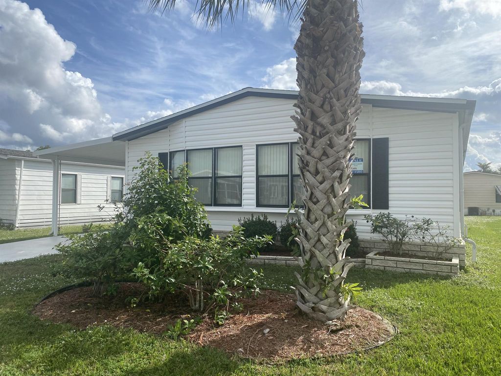 Photo of 13931 Encantardo Circle, Fort Pierce, FL 34951 (MLS # R10940982)