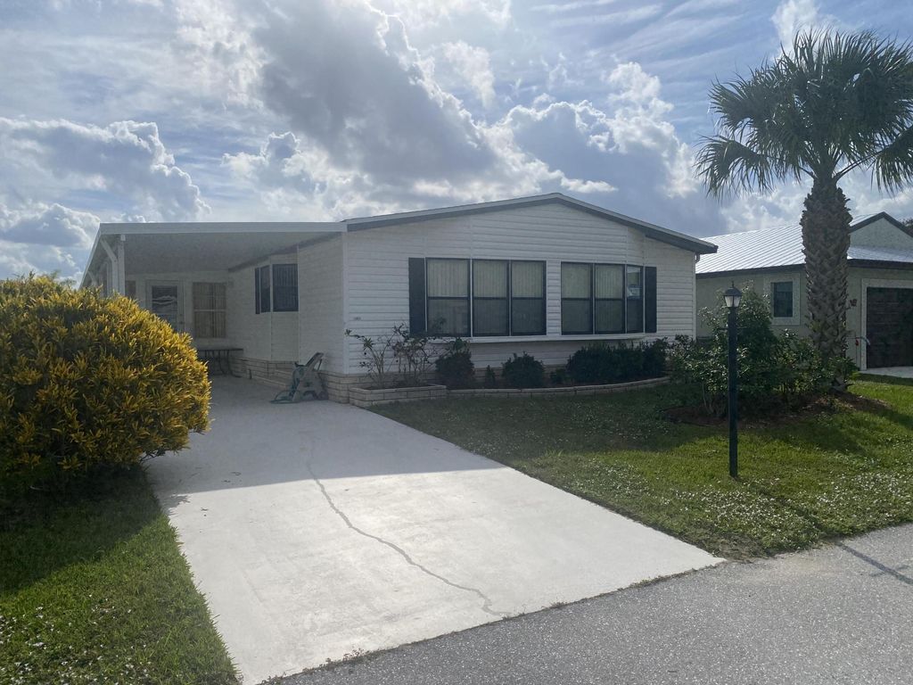 Photo of 13931 Encantardo Circle, Fort Pierce, FL 34951 (MLS # R10940982)
