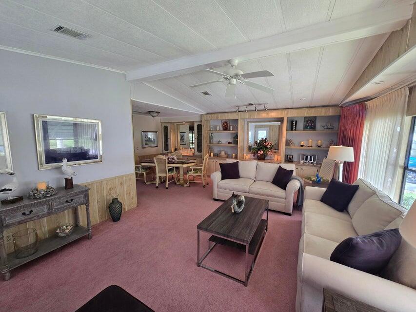 SPANISH LAKES COUNTRY CLU - Residential