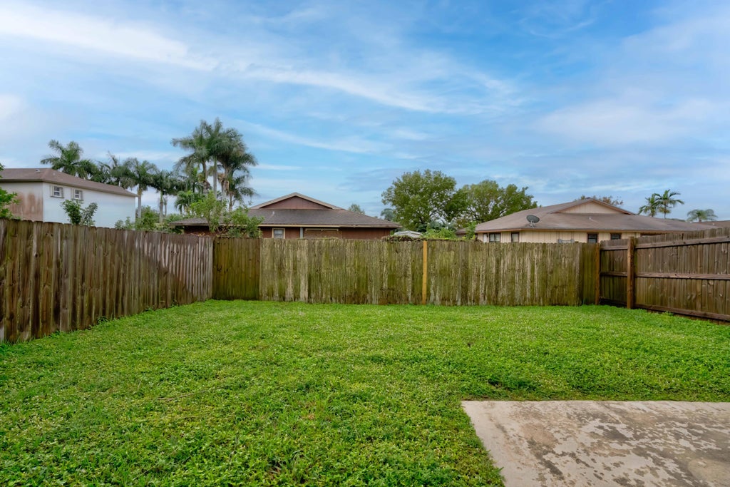 Photo of 4698 Arthur Street, Palm Beach Gardens, FL 33418 (MLS # B26038464)
