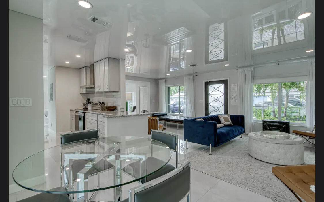 2630 NE 51st Court NE