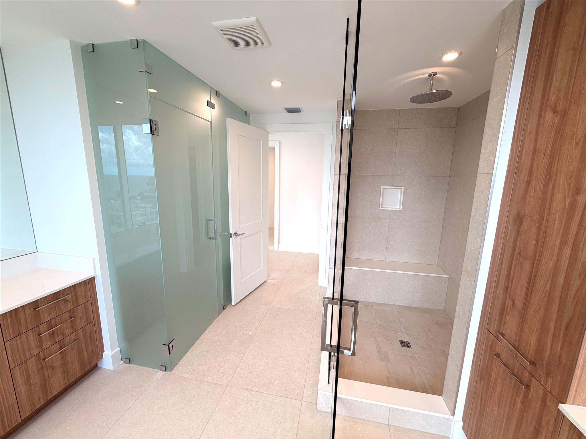 SELENE OCEANFRONT RESIDEN - Residential