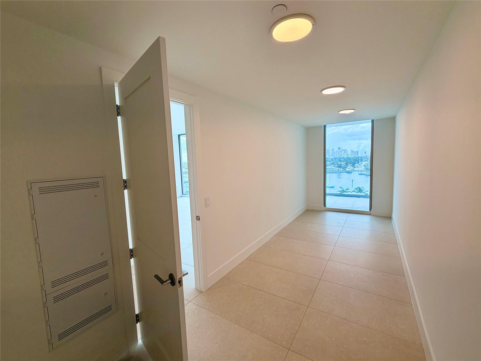 SELENE OCEANFRONT RESIDEN - Residential