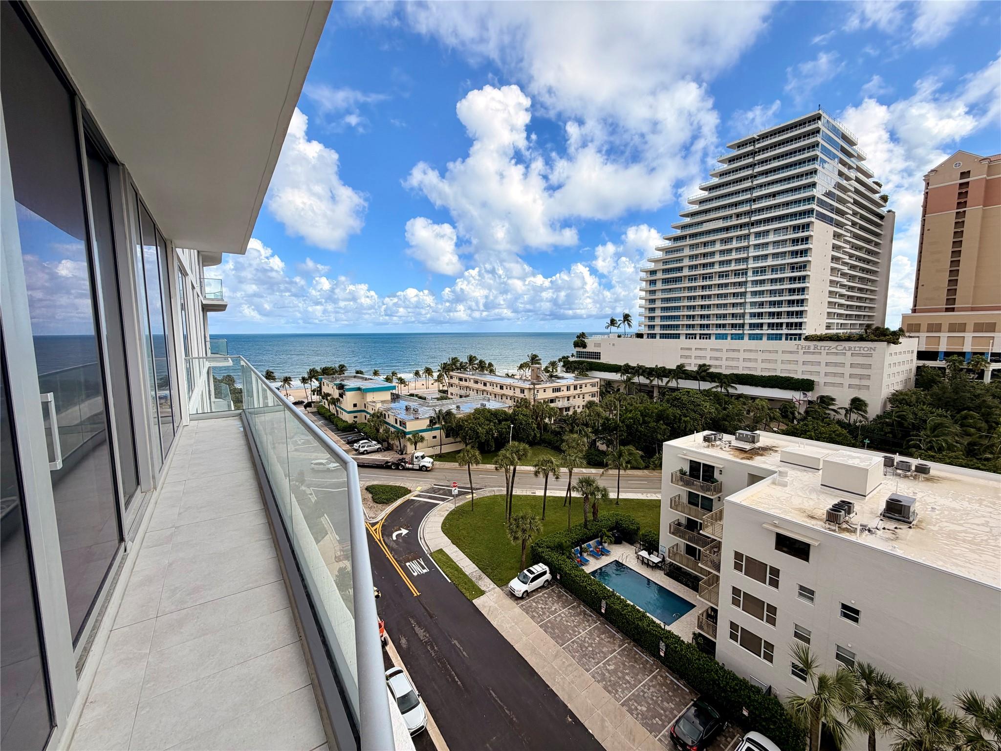 SELENE OCEANFRONT RESIDEN - Residential