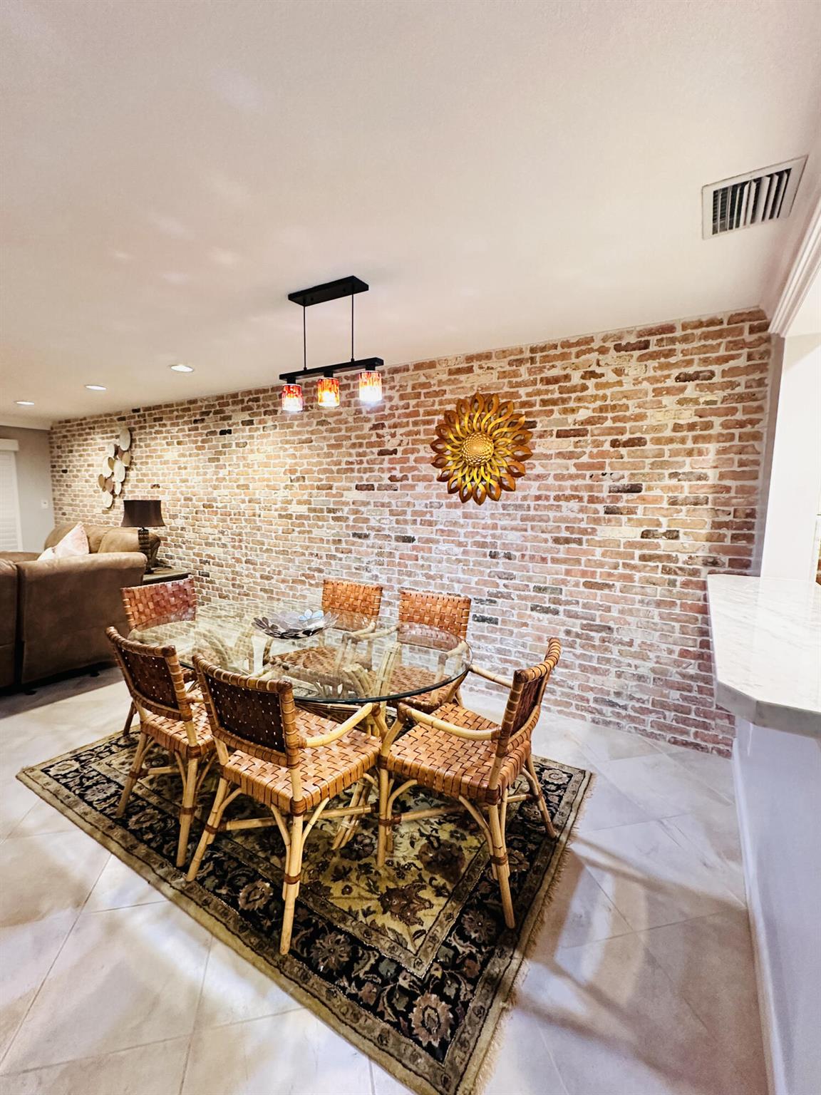 PARKSIDE CONDO - Residential Lease