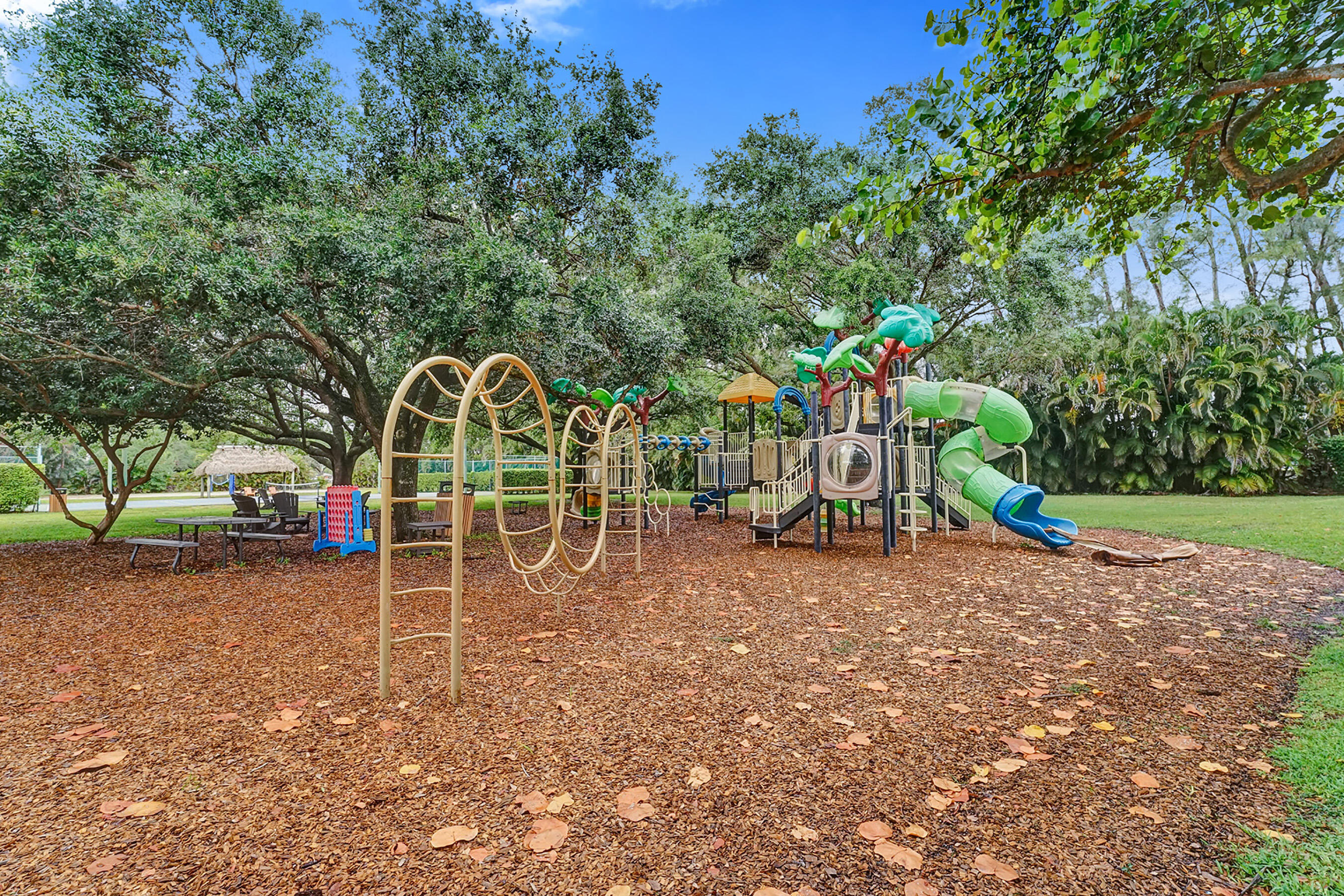 ELDORADO ESTATES IN PLANTATION - Residential