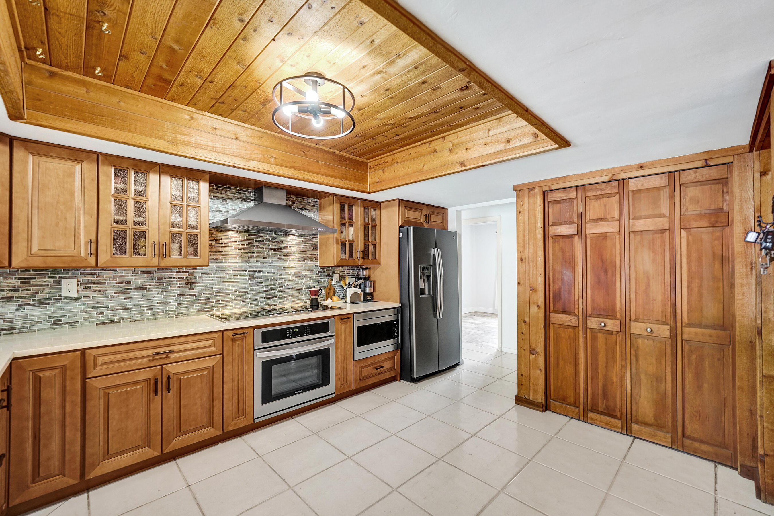ELDORADO ESTATES IN PLANTATION - Residential